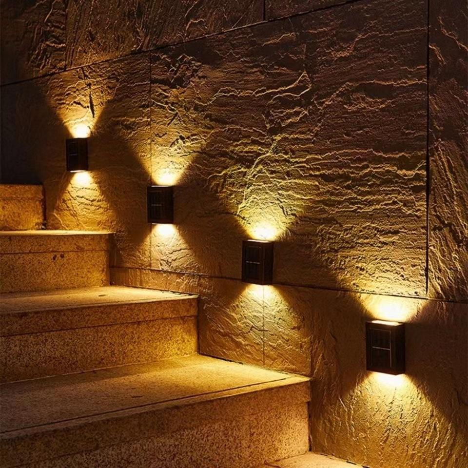 Solar-Wandleuchte, Außendekoration, Garten, Innenhof, Zuhause, Wandleuchte, wasserdicht, nach oben und unten leuchtend, für den Außenbereich