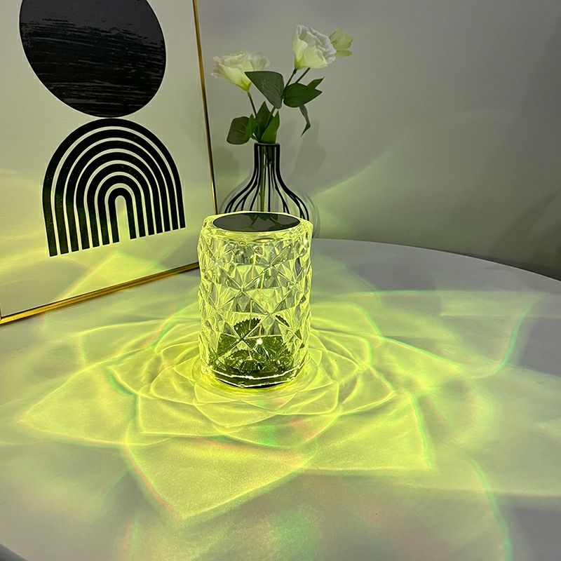 Bei Amazon heiß verkaufte Acryl-Tischlampe, Weihnachtsgeschenk, wiederaufladbare USB-Tischlampe, 16 Farbwechsel-Fernbedienungs-Tischlampe