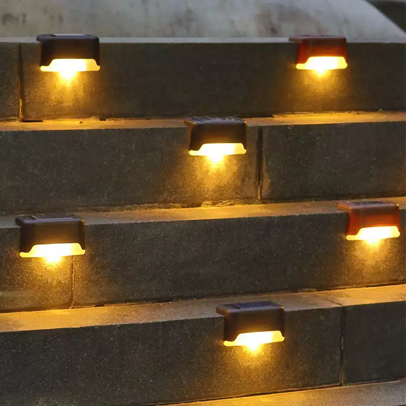 Solar-Stufenlampe, LED-Solar-Außenleuchte, LED-Wandfliesenleuchte, moderne, wasserdichte, ausgefallene Fußlampe für den Außenbereich, Einbau-LED-Stufenlichter, Treppenlicht