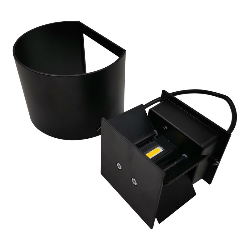 RGBW APP Control Halbrunde wasserdichte Wandleuchte IP65 wasserdichte, farbenfrohe, modische dekorative Wandleuchte