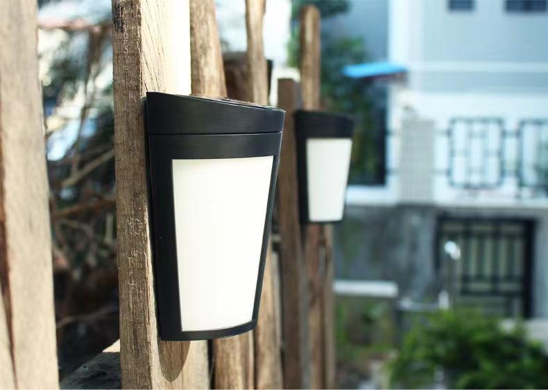 Fabrik im Freien wasserdichte aktivierte Wandleuchte führte Solarwandleuchte-Bewegungs-Sensor-Gartenlichter für Hof-Außenbeleuchtung