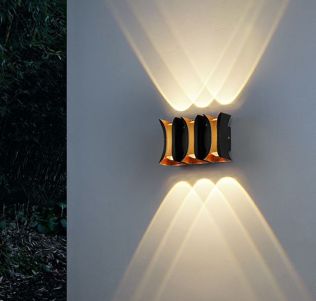 Neue wasserdichte LED-Wandleuchte mit schwarzem langen Streifen für RGB-Außenbalkon, Aluminium, Veranda, Gartenleuchte, Villa, Wandleuchte