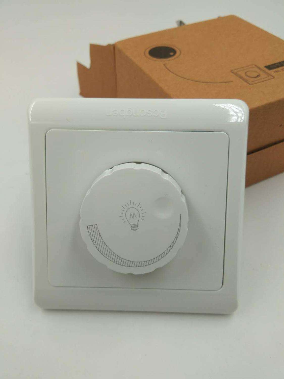 6-450W Innen-Dimmerschalter AC 180-240 60*100 mm LED dimmbares Kunststoffzubehör
