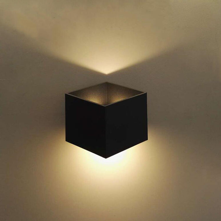 2023 Neue COB-LED-Wandlampe 6W 12W wasserdichte Outdoor-Gartenbeleuchtung nach oben und unten zum Fabrikpreis