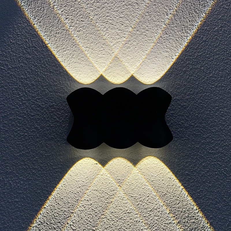 schwarze Außenwandleuchte