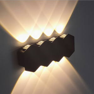 Moderne LED-wasserdichte Wandlampen und dekorative Außenleuchte, Wandbeleuchtung, Lampe, Heimbeleuchtung, moderne LED-Wandleuchte