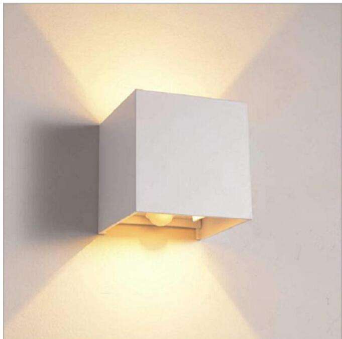 Bewegungsmelder für den Außenbereich, 12 W, nach oben und unten verstellbare Wandleuchte, dekorative LED-Wandleuchte aus Aluminium