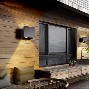 12 W wasserdichte IP65 LED-Wandleuchte, Garten-Wandleuchte mit Bewegungssensor, Dekoration, Beleuchtung nach oben und unten, Außenveranda