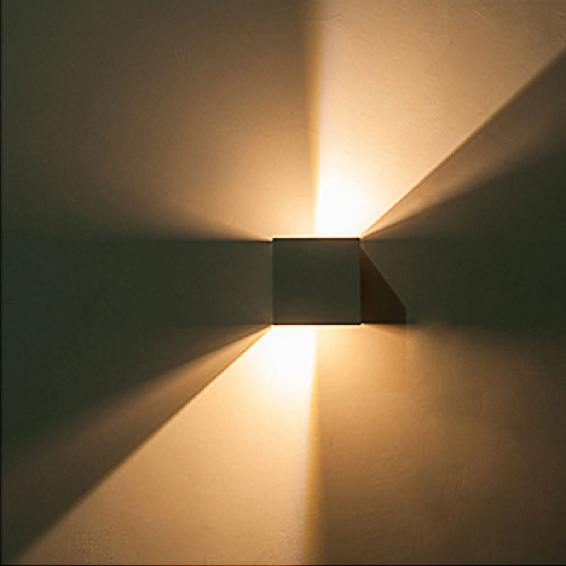 Graue IP65 verstellbare wandmontierte LED-Wandleuchte für den Außenbereich, würfelförmige Wandleuchte