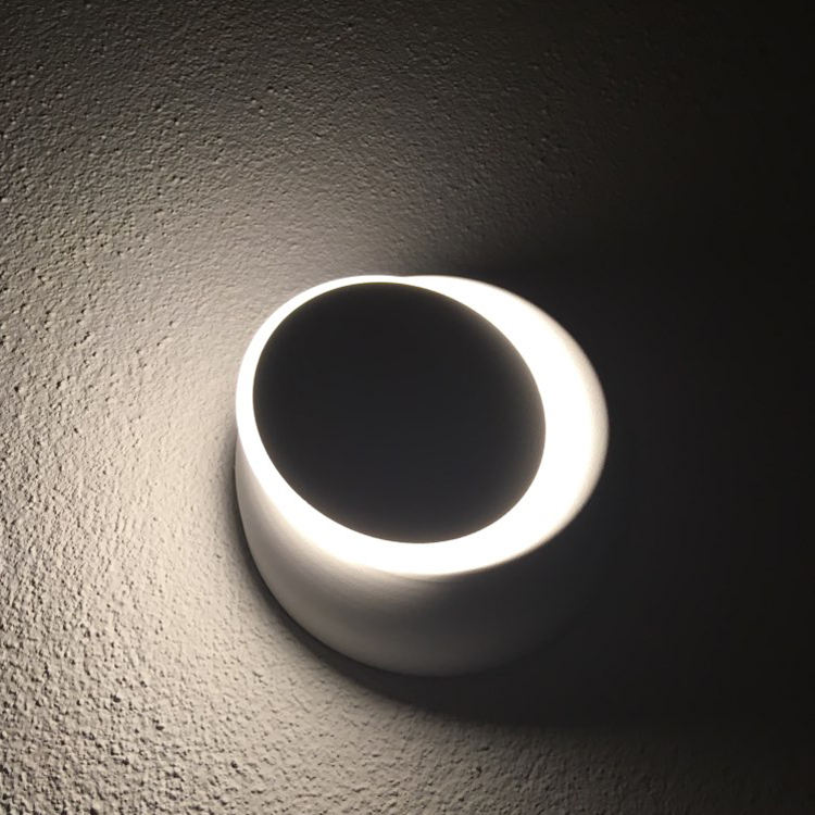 Neue Wandleuchte, verstellbare Nachttischleuchte, weiß, schwarze Wandleuchte, 360 Grad