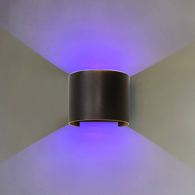 Neueste Version Wifi wasserdichte Wandleuchte RGBW Außenleuchte Farbwechsel durch Smart-App-Lampe Unterstützt Amazon Alexa Google Assist