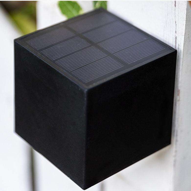 Solar-Wandleuchte für den Außenbereich, Garten-Wandleuchte, Haushalt, quadratisch, Nachtlicht, Energiesparlampe für den Außenbereich, IP65 wasserdicht 