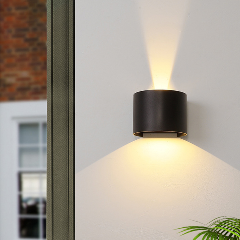 RGB APP 9W Steuerung TUYA APP LED Wandleuchte Wasserdicht IP65 Veranda Garten auf und ab Wandleuchte Halbrunde wasserdichte Wandleuchte