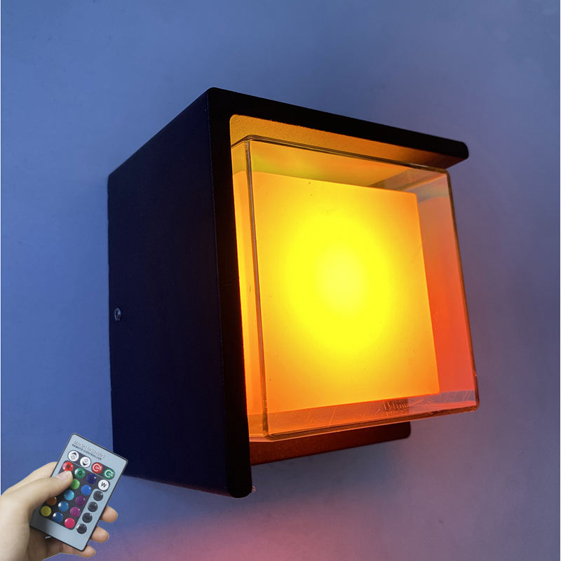 Outdoor-LED-Wand IP65 Tuya Graffiti Smart APP-Steuerung bunte Dimmung wasserdichte Outdoor-Wandleuchte modernes Licht im Freien