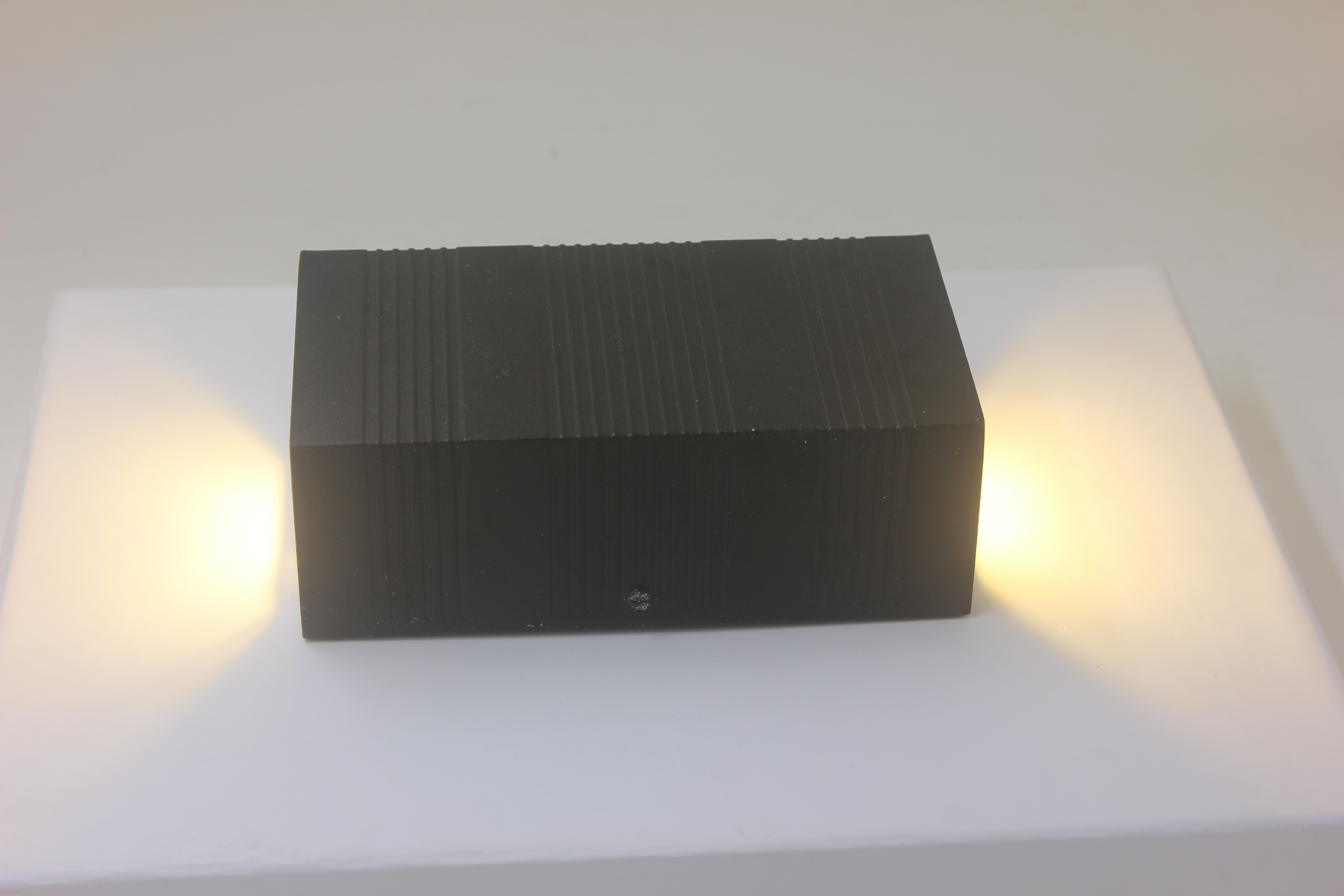 Up Down COB Moderne LED-Wandleuchten 10 W Innen-Außenbeleuchtung Wandmontierte wasserdichte Wandleuchte