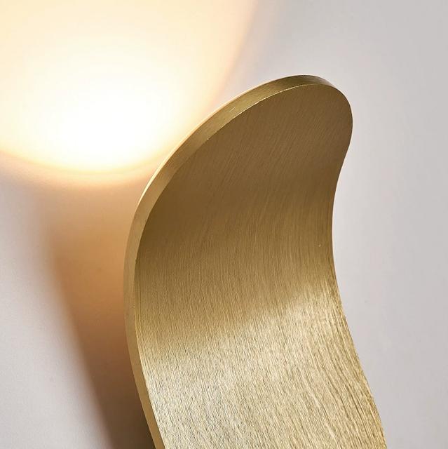 Nordische moderne RGB-LED-Wandleuchte aus Metall, dekorativ, moderne Nachttischlampe, Spiral-Nachtlampe, moderne Gang- und Innenwandleuchte