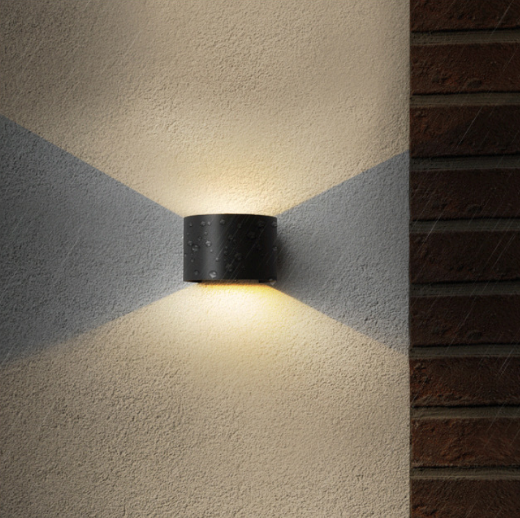 Neueste Version Wifi wasserdichte Wandleuchte RGBW Außenleuchte Farbwechsel durch Smart-App-Lampe Unterstützt Amazon Alexa Google Assist