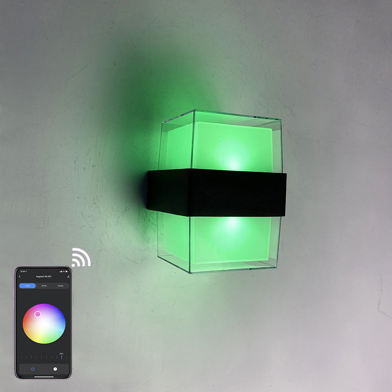 Tuya Smart WiFi LED Wandleuchte 15W RGBW Outdoor Indoor APP Wasserdichte Wandleuchte Dimmbare Gartenleuchte Arbeitet mit Alexa Google Alice