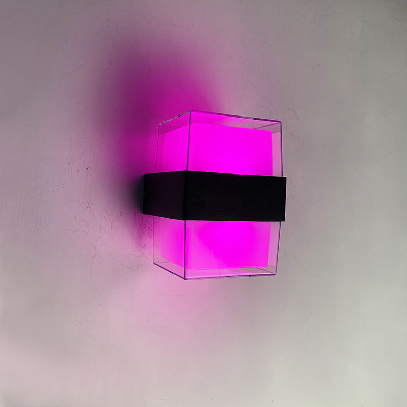 2023 Intelligente Wandleuchte LED Intelligente Wandleuchte IP65 Wasserdicht Bunte und modische dekorative Wandleuchte Tuya
