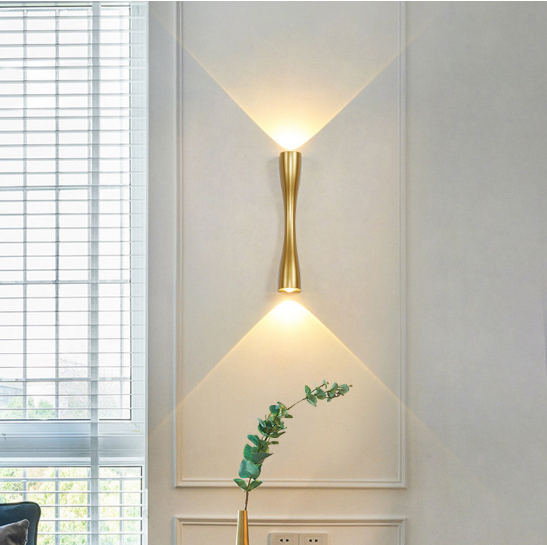 6W Garten-Wandleuchte, moderne Hof-Villa-Wandleuchte, Garten im Freien, nach oben und unten, Doppelkopflampe, goldene Trompete, wasserdichte LED-Wandleuchte für den Außenbereich