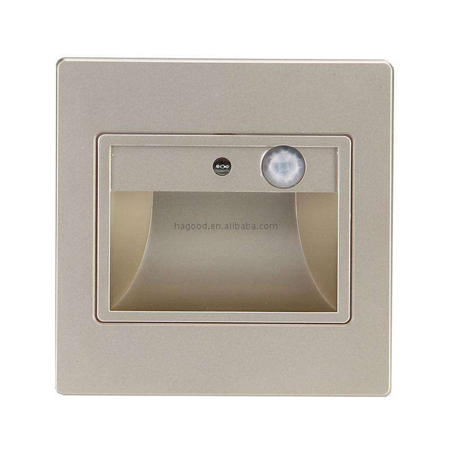 Günstiger Fabrikpreis PIR-Bewegungsmelder + Lichtsensor LED-Einbaustufenleuchte für Treppen mit Preis