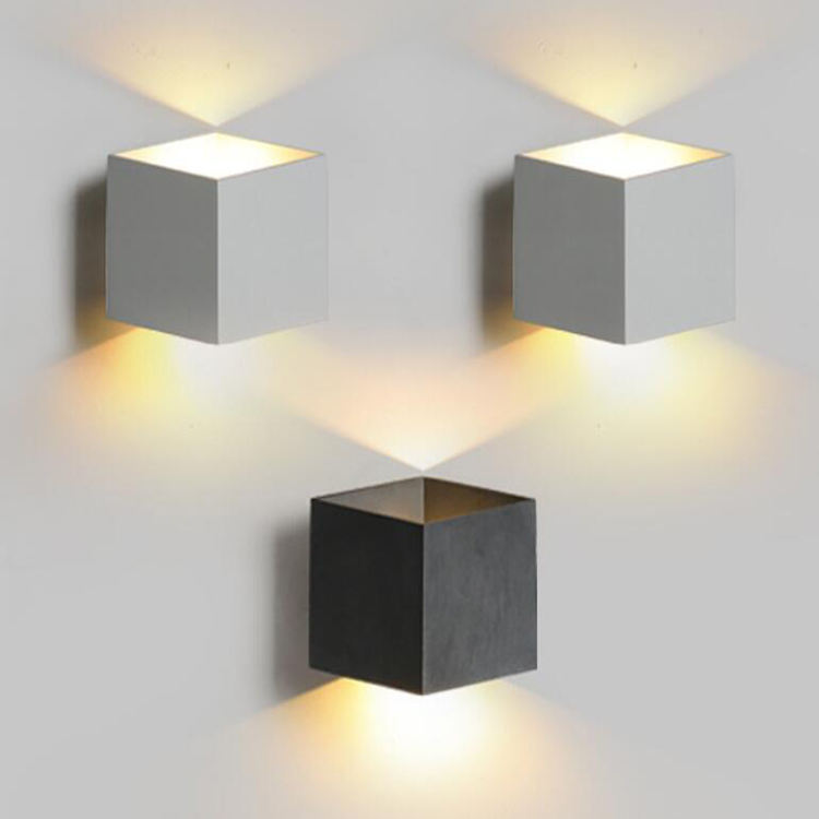 2023 Neue COB-LED-Wandlampe 6W 12W wasserdichte Outdoor-Gartenbeleuchtung nach oben und unten zum Fabrikpreis