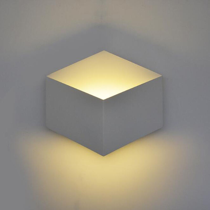 2023 Neue COB-LED-Wandlampe 6W 12W wasserdichte Outdoor-Gartenbeleuchtung nach oben und unten zum Fabrikpreis