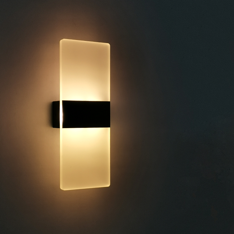 moderne Nachttischlampe
