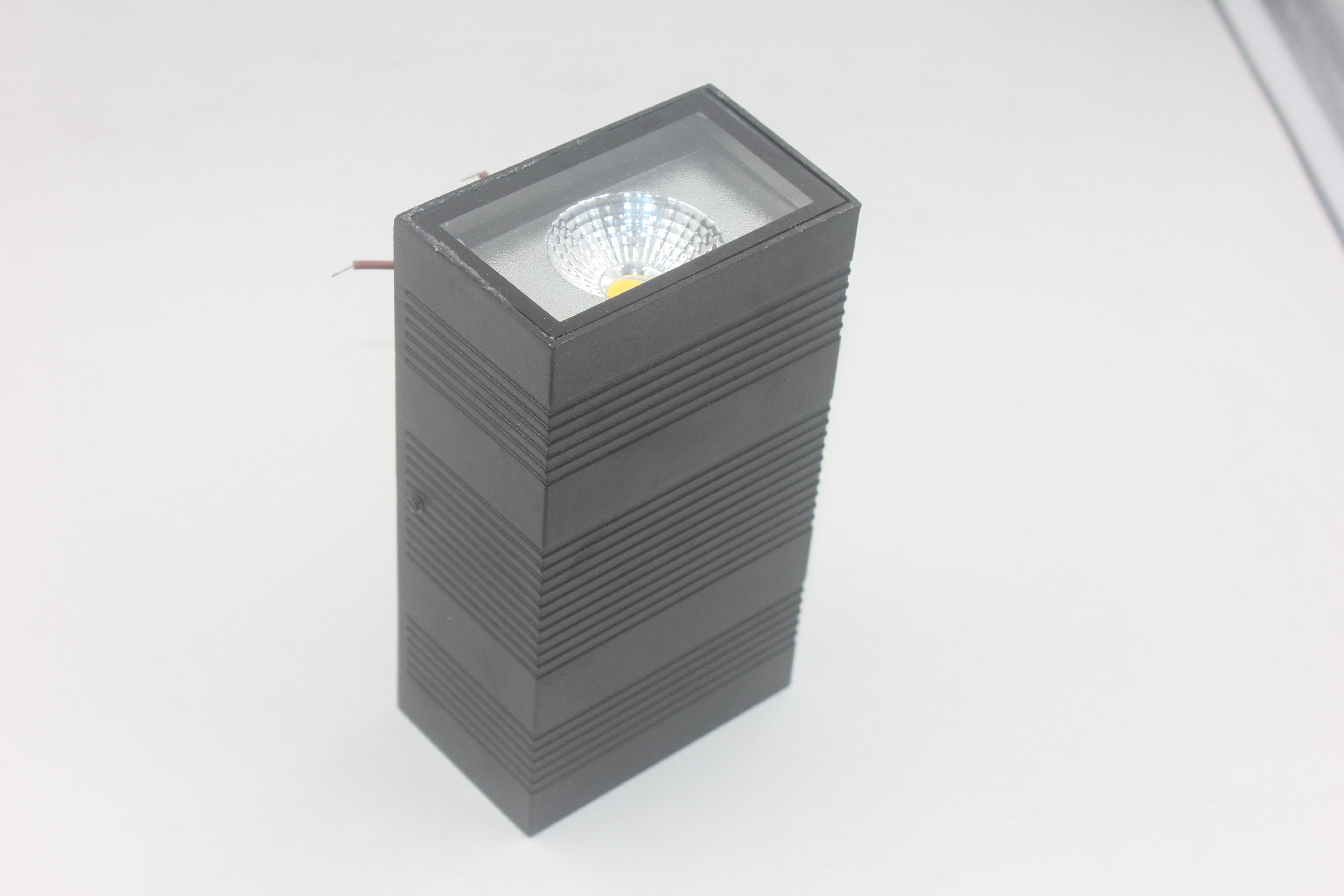 Up Down COB Moderne LED-Wandleuchten 10 W Innen-Außenbeleuchtung Wandmontierte wasserdichte Wandleuchte