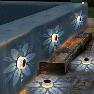 Gartenleuchten, Solar-LED-Licht für den Außenbereich, RGB-Farbwechsel, Solar-Wege-Rasenlampe für Gartendekoration, Landschaftsbeleuchtung
