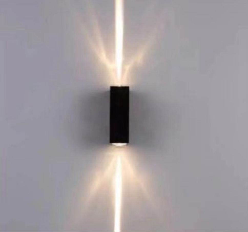 LED-Außenwandleuchte, wasserdicht, modern, minimalistisch, kreativ, ein Lichtstrahl auf den Scheinwerfer, Astigmatismus-Wandleuchte, Garten