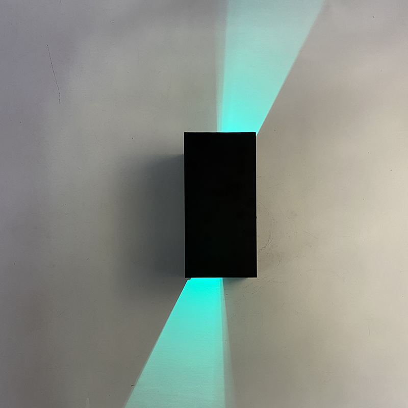 Neue RGB APP-Steuerung Smart Light Cube wasserdichte LED-Wandleuchte ip65 Wandleuchte quadratische Veranda Garten auf und ab