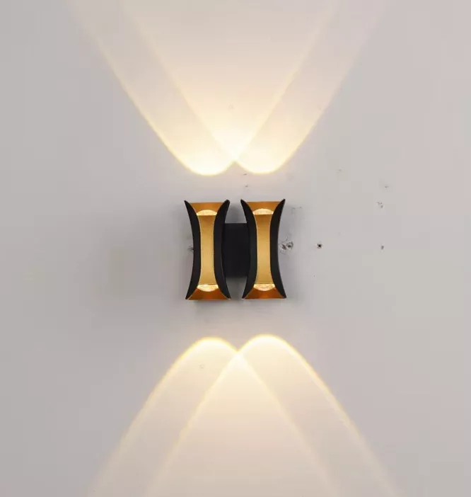 Neue wasserdichte LED Wandleuchte Outdoor Indoor Balkon Aluminium Veranda Gartenleuchte Villa Wandleuchte Leuchte