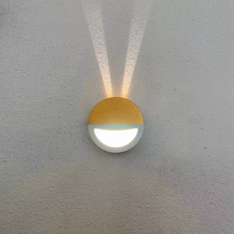 Outdoor-LED-Wandlaterne, nordische Luxus-Bauernhaus-Wandleuchte, Außenwandleuchte