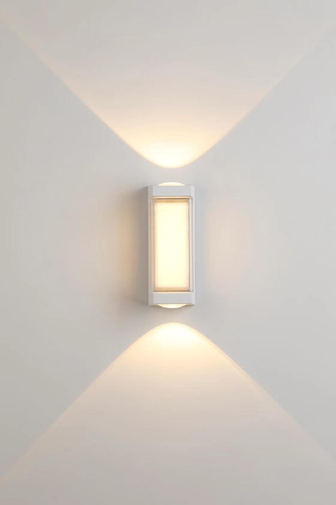 Wasserdichte LED-Wandleuchte, dekorative Gartenleuchten, Aluminium, nach oben und unten gerichtete Außenwandleuchte, LED-Wandleuchte montiert