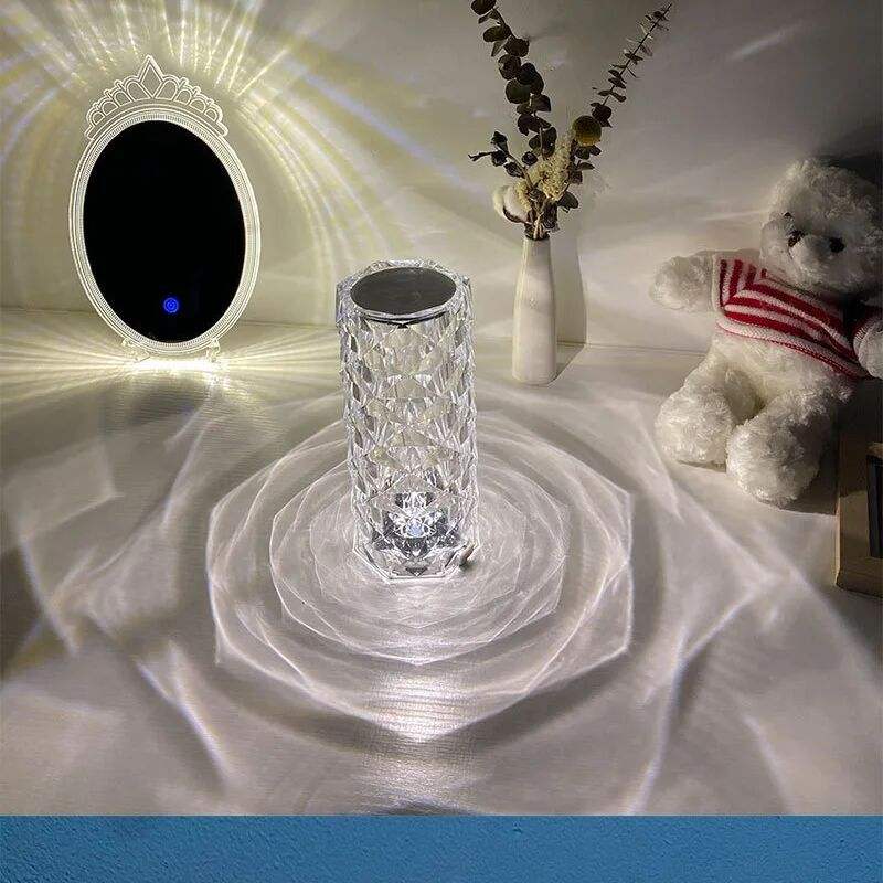 Amazon Luxuriöse, moderne, transparente LED-Nachttischlampe aus Kristall mit Touch-Steuerung, aus Acryl, wiederaufladbar, romantisches Abendessenlicht