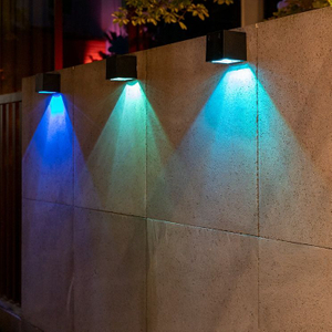 Solar-Außenwandleuchten, Solar-Wandleuchten, Solar-Wandleuchten, Außenwürfel, Solarlampe, quadratische Solarlampe, wasserdicht, IP65, Warmlicht-Lampe