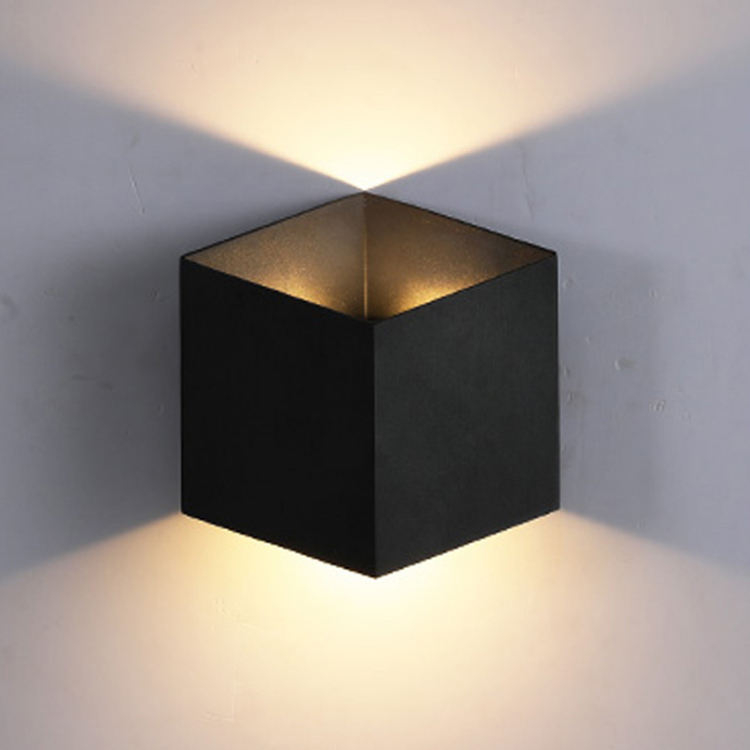 Moderne LED-Leuchte, 120 mm, kubisch, wasserdicht, Wandleuchte und dekoratives Nachtlicht im Freien für Haus und Garten, günstiger Preis