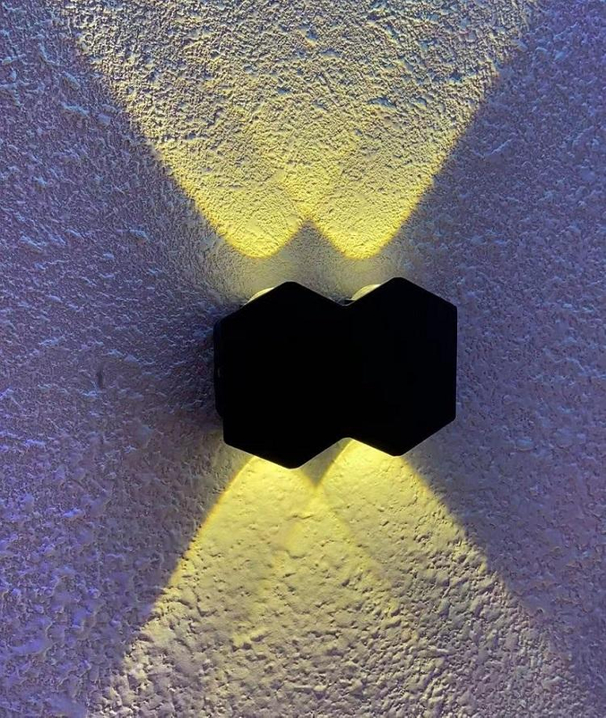 Moderne LED-Lampe, vier wasserdichte Wandlampen und dekorative Außenleuchte