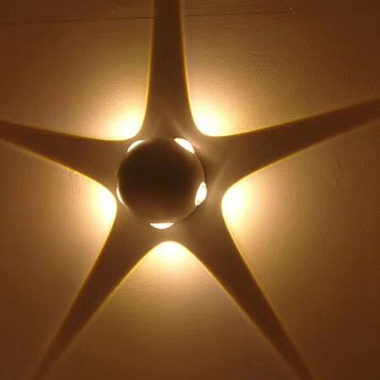 Vierköpfige LED-Außenbeleuchtung im europäischen Stil, IP65, moderne wasserdichte Außenwandleuchte, Außenleuchte