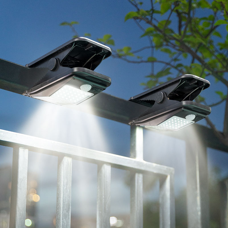 Hochwertige wasserdichte Ip65 doppelseitige LED-Wandleuchte, moderne Solar-Wandleuchte für den Außenbereich, beleuchtet die Wand, den Garten, die Solarleuchte nach oben und unten