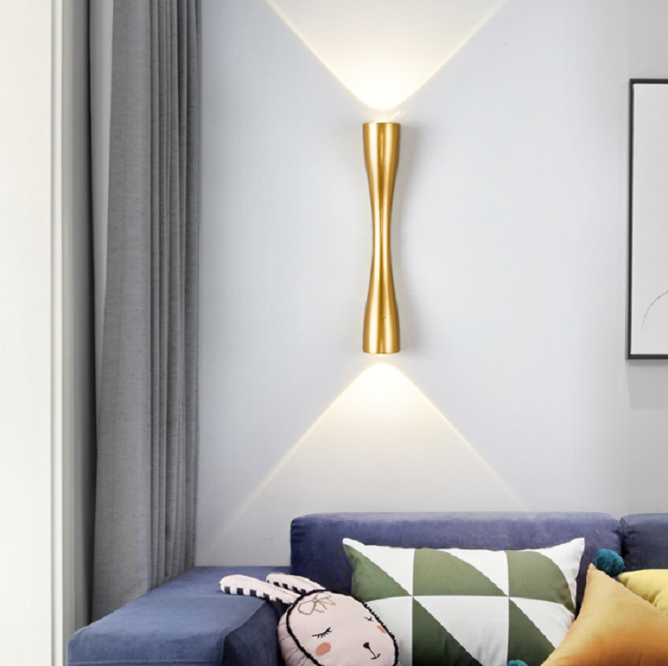 6W Garten-Wandleuchte, moderne Hof-Villa-Wandleuchte, Garten im Freien, nach oben und unten, Doppelkopflampe, goldene Trompete, wasserdichte LED-Wandleuchte für den Außenbereich