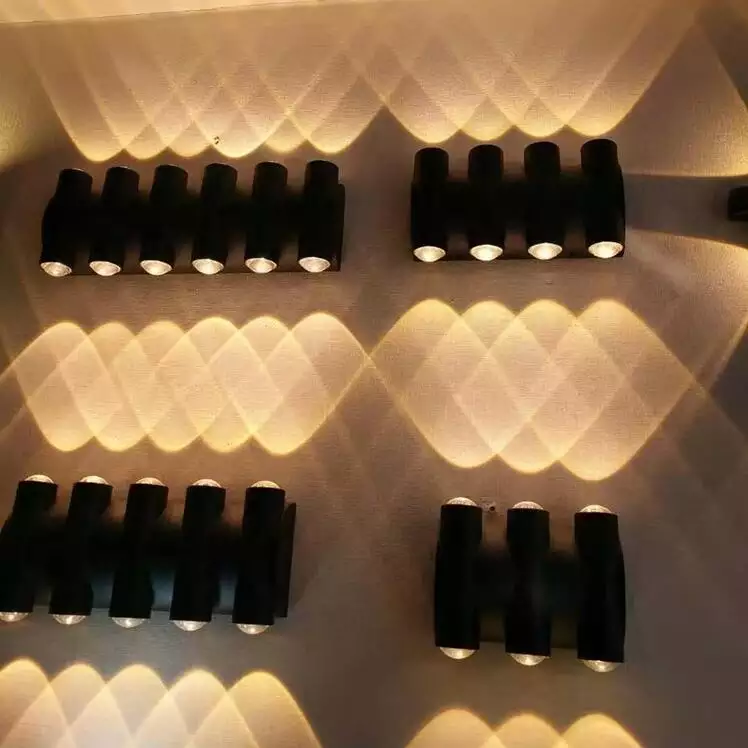 Moderne Wandleuchte IP65 Außenbeleuchtung Innen Wasserdichte LED Wandleuchte Wohnzimmer Gang Park Landschaft Garten Licht