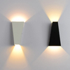Funktionen der Auf- und Ab-Beleuchtung: LED-Wandleuchte, Doppelkopf-Geometrie-Wandleuchte für Schlafzimmer, Heimbeleuchtung, Leuchte, Treppe, LED-Wandleuchte