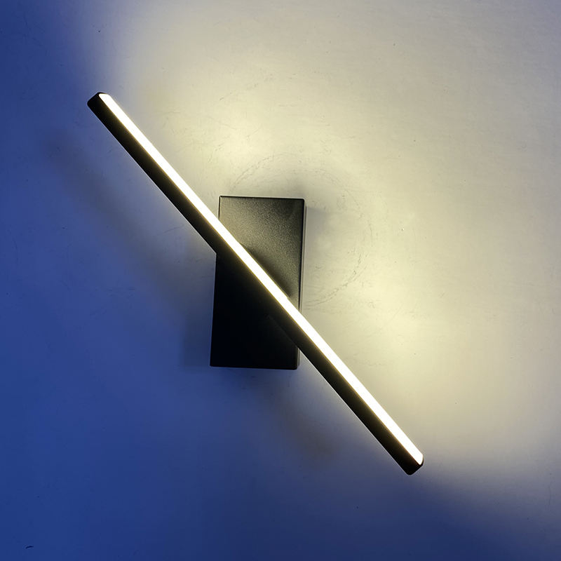 Schlafzimmer-Nachttisch-Wandleuchte, drehbar, verstellbarer Winkel, LED-Innenbeleuchtung, Aluminium, einfache Streifen-Wandleuchte