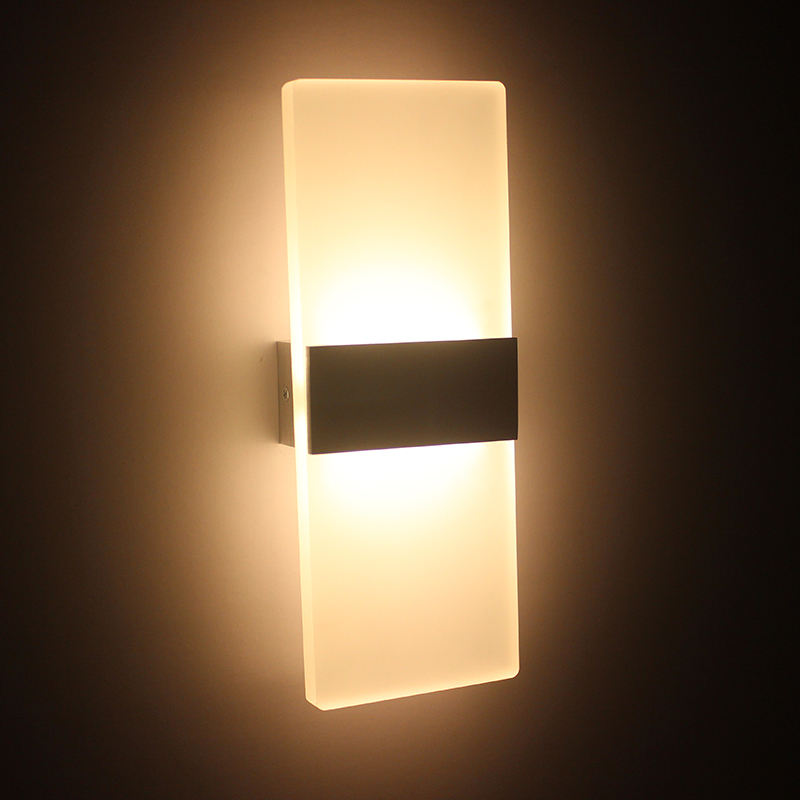 Hochwertige 6-W-Lampe aus schwarzem Acryl mit rechtem/rundem Winkel und Nachtlicht für den Innenbereich