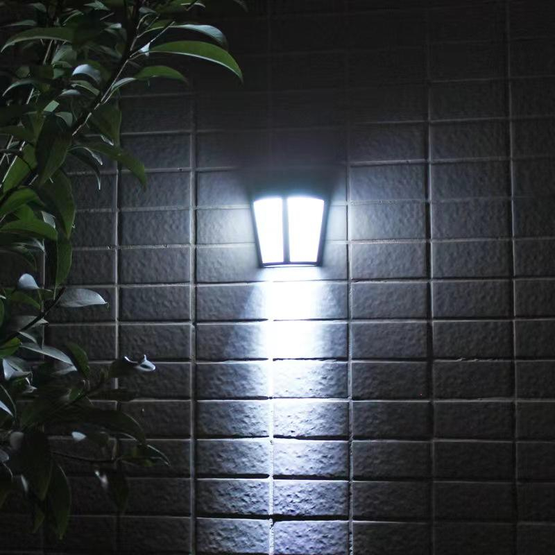 Fabrik im Freien wasserdichte aktivierte Wandleuchte führte Solarwandleuchte-Bewegungs-Sensor-Gartenlichter für Hof-Außenbeleuchtung