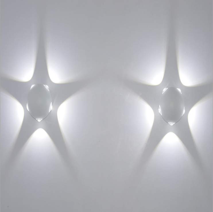 Vierköpfige LED-Außenbeleuchtung im europäischen Stil, IP65, moderne wasserdichte Außenwandleuchte, Außenleuchte