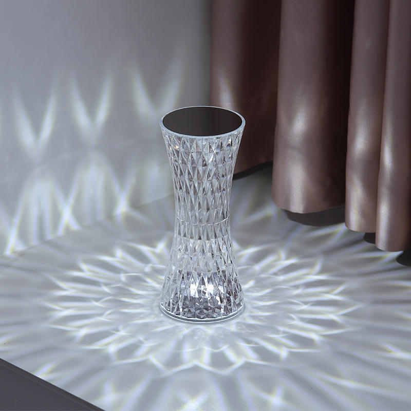 Kleine Taille Kristall 16 Farbe Tischlampe Bar Tisch Atmosphäre Lampe Unplugged Schlafzimmer Nachttischlampe Geburtstagsgeschenk für Freundin