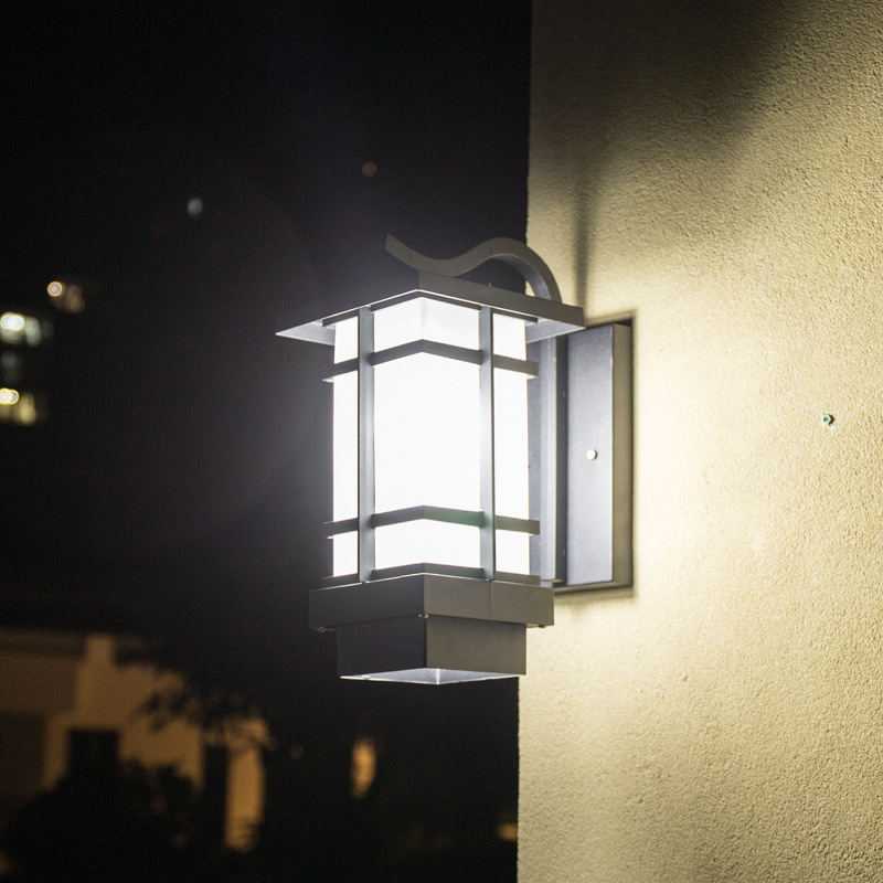 Solar-Außenwandleuchte Draadloze Wandlamp Wasserdichte Gartenleuchte Neues Balkon-Außenwandtor im japanischen Stil im chinesischen Stil